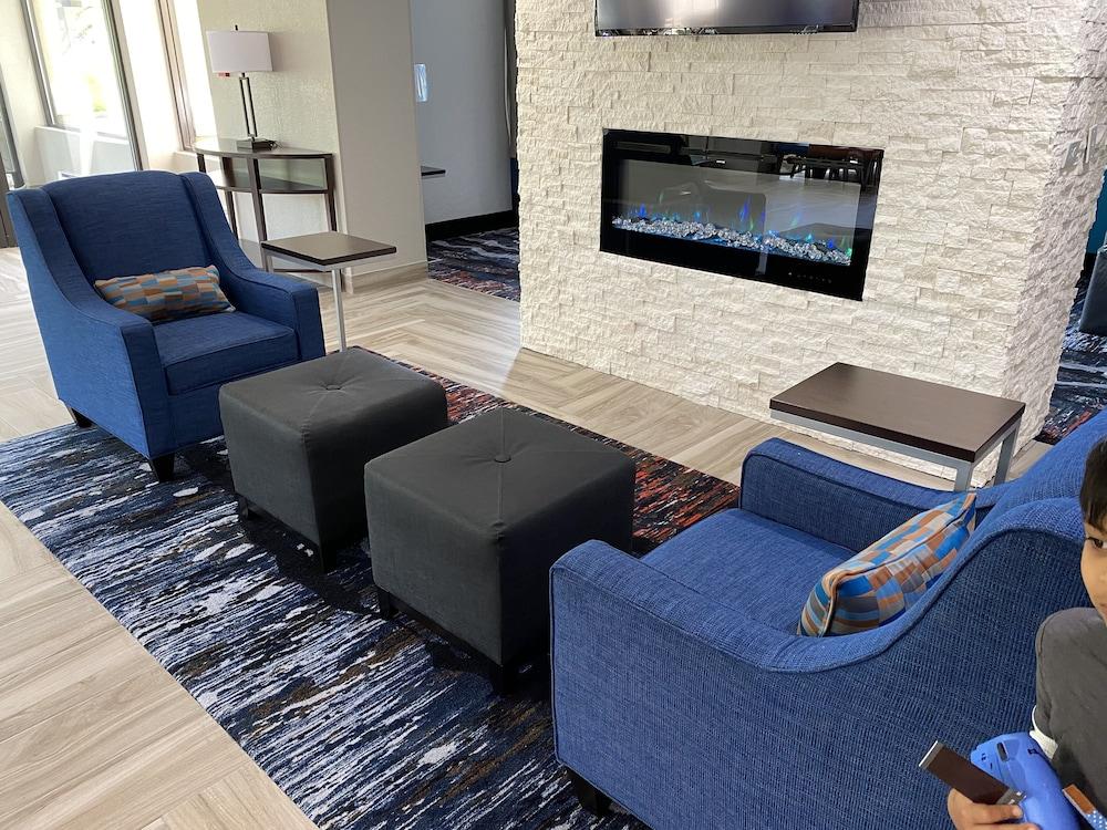 Comfort Inn Chicago Schaumburg - O'Hare Airport Exterior photo